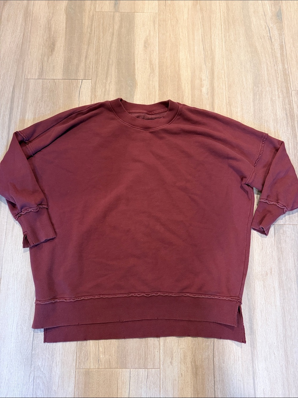 aerie Oversized Crewneck Sweatshirt in Burgundy